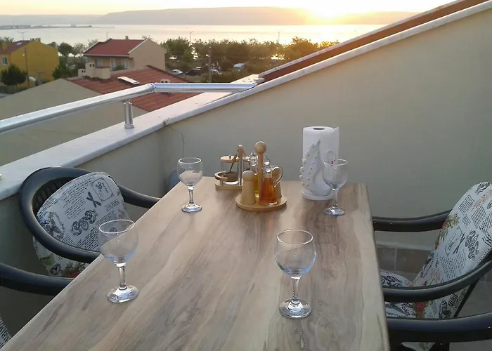 アシア トロイア ホームズ *