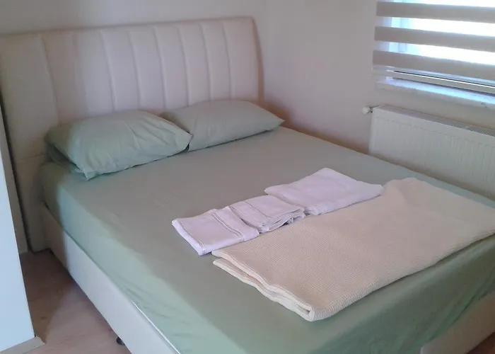 アパート アシア トロイア ホームズ *