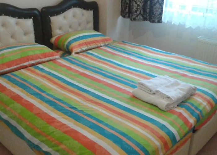 アパート アシア トロイア ホームズ *