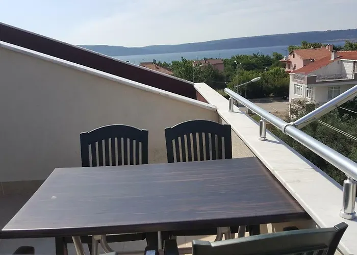 アシア トロイア ホームズ *